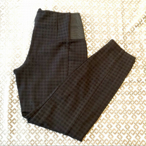 𝅺reitmans plaid ankle pants size 5